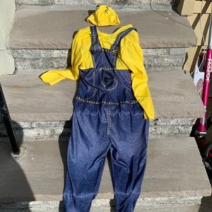 Minions dispicable me costume size 4-6